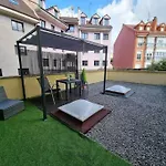 Estudio Con Terraza En El Corazon De Oviedo