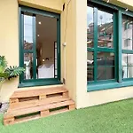 Estudio Con Terraza En El Corazon De Oviedo