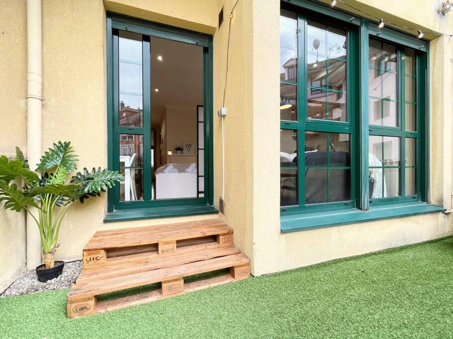 Estudio Con Terraza En El Corazon De Oviedo